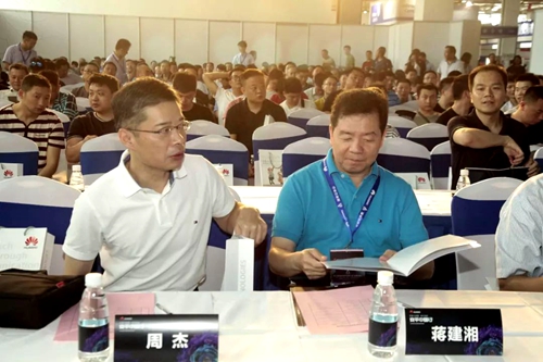 湖南銘騰智能科技有限公司,智能停車場(chǎng)管理系統(tǒng),智能化監(jiān)控系統(tǒng)服務(wù),智能防盜報(bào)警系統(tǒng) 湖南銘騰智能科技有限公司,智能停車場(chǎng)管理系統(tǒng),智能化監(jiān)控系統(tǒng)服務(wù),智能防盜報(bào)警系統(tǒng)