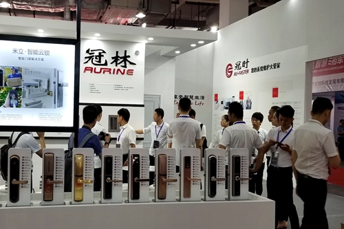 湖南銘騰智能科技有限公司,智能停車場(chǎng)管理系統(tǒng),智能化監(jiān)控系統(tǒng)服務(wù),智能防盜報(bào)警系統(tǒng) 湖南銘騰智能科技有限公司,智能停車場(chǎng)管理系統(tǒng),智能化監(jiān)控系統(tǒng)服務(wù),智能防盜報(bào)警系統(tǒng)